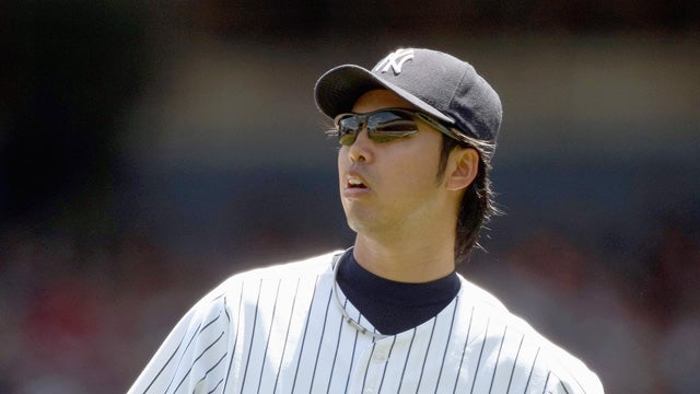 Why aren't pitchers allowed to wear sunglasses or eyeblack? : r/baseball