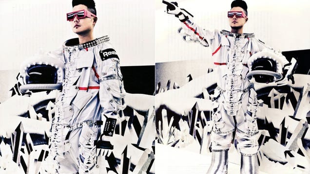 I Love the Power Glove Space Suit. It's so Bad.
