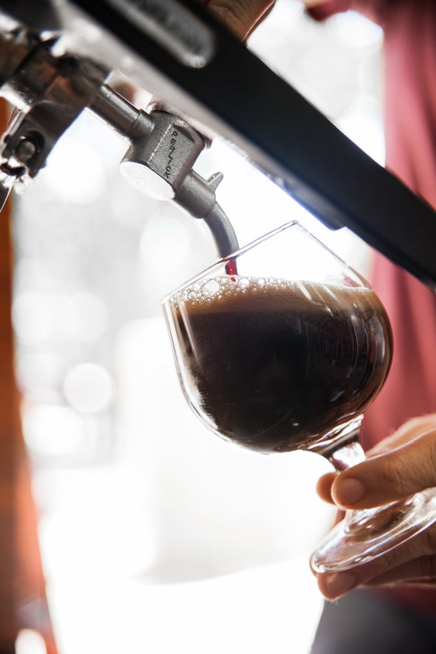 29 Sudsy, Seductive Photos of Beer