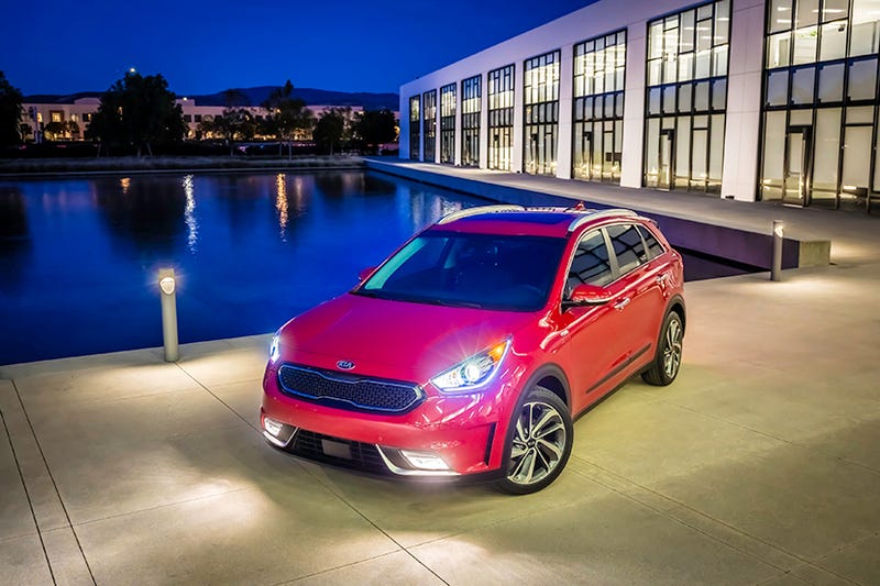 The 2017 Kia Niro Will Teach You To Drive Smoother