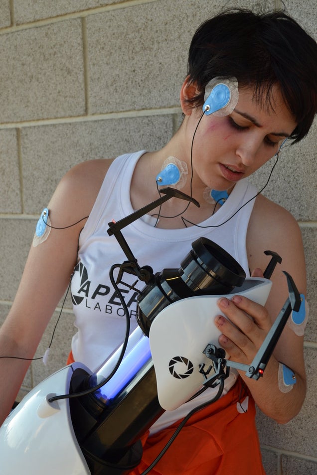 Cosplaying Korra Almost Looks Impressed by Heavenly Sword, Skyrim & Final Fantasy Outfits