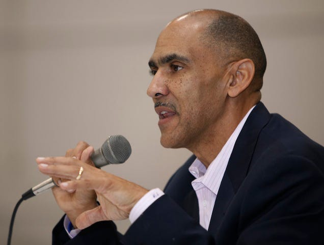 Tony Dungy Doesn't Think Michael Vick Is Being Haunted By Dog Ghosts