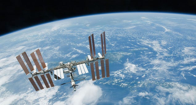 La ISS, obligada a cambiar su órbita para evitar basura espacial