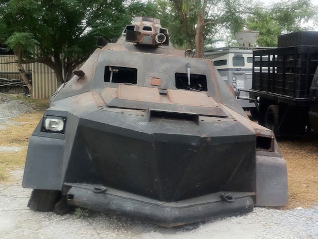 zombie apocolips battle tank
