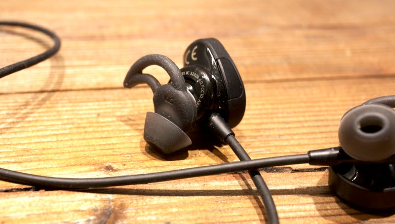 Bose Wireless SoundSport Earbuds Are Great for the Gym But Not Much Else
