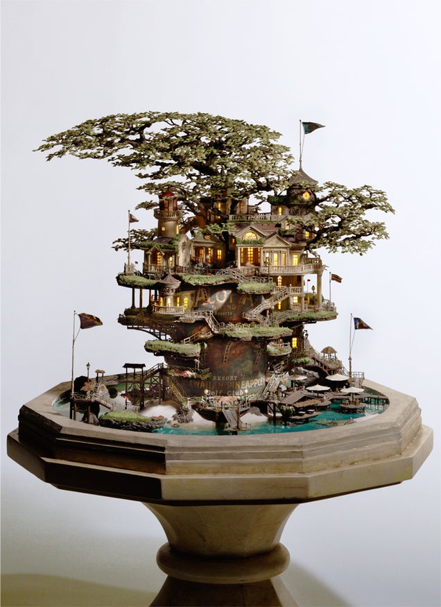 Artist transforms bonsai trees and empty cans into insane Lilliputian cities