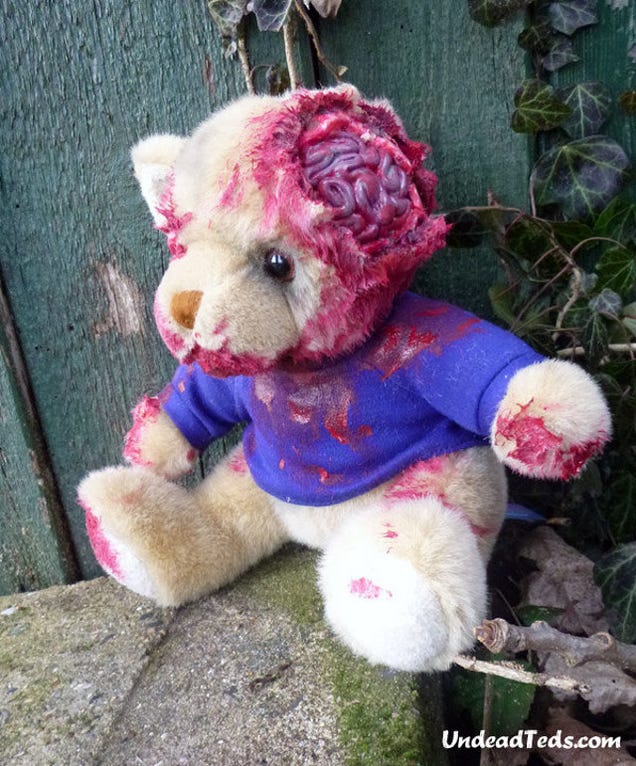 Holy sh*t these undead teddy bears are terrifying