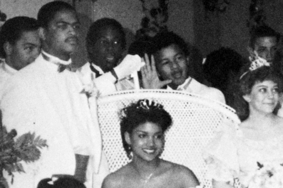 We're Suckers For Random Celebrity Prom Pictures