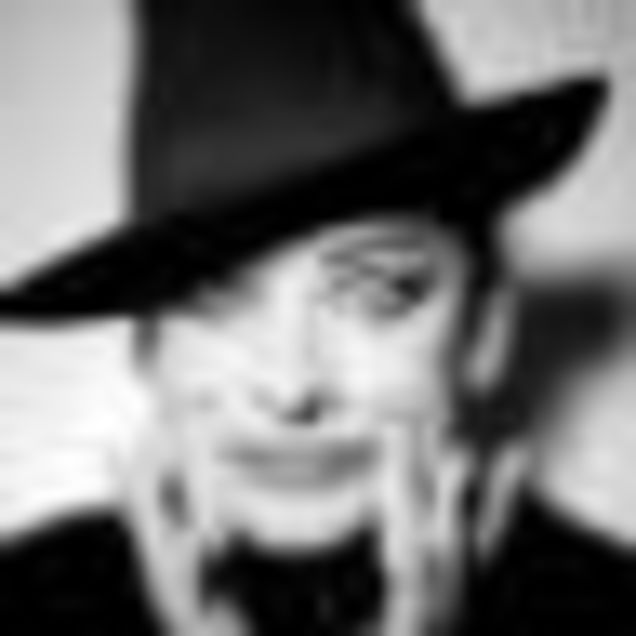 Stephen Fry Comes To Twitter's Defense