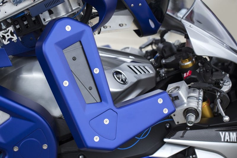 Yamaha Says Its Motorcycle-Riding Robot Will Beat Rossi's Records By 2017