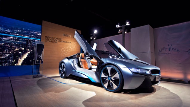 How the BMW i8 Concept Makes Green Look Gorgeous