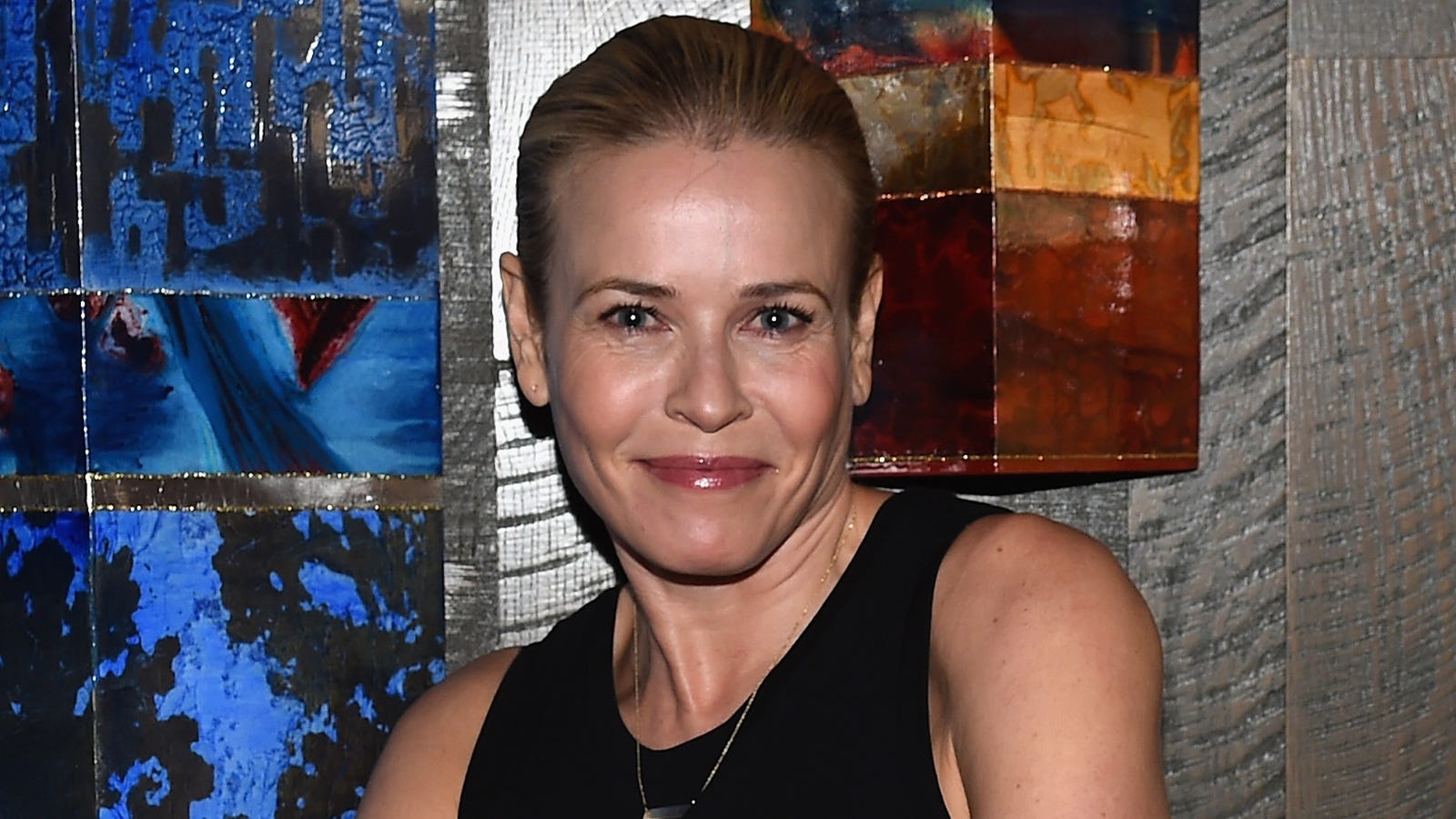 Chelsea Handler Shows Her Ass