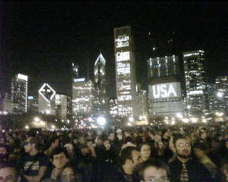 Moments That Make Us Yearn to Be Part of a Crowd