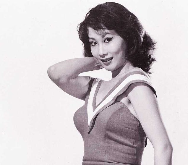 Japan's Oldest (And Most Famous) Hardcore Dragon Quest Player