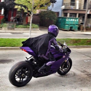 Hit Girl's growing up so fast in these new Kick-Ass 2 set pics