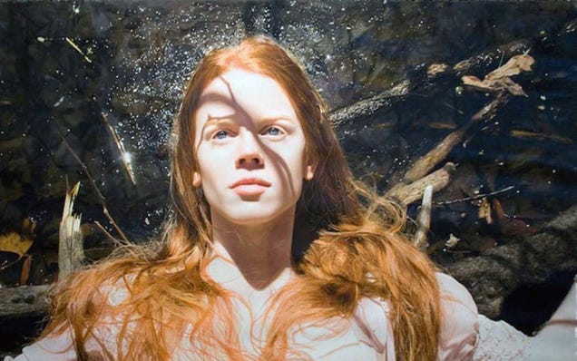 Erotic images of dreamy women are actually incredible oil paintings