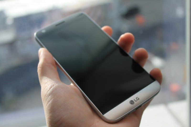 LG's All-Metal G5 Is Like a Future Phone Prototype