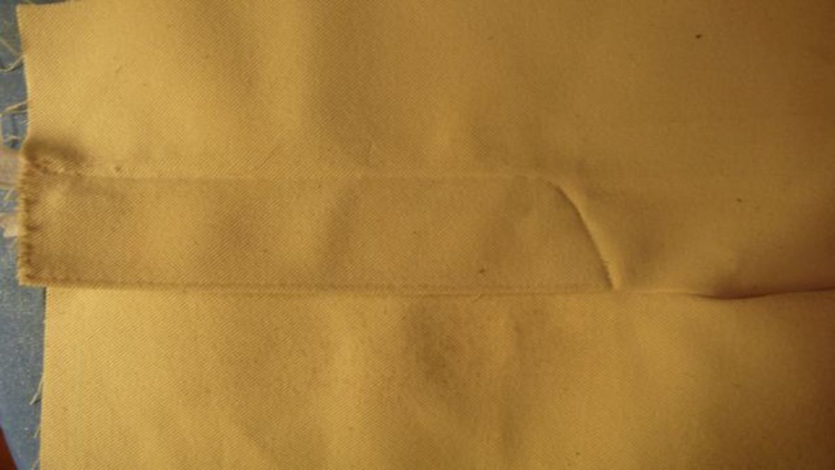 How To Make A Pair Of White Short-Shorts