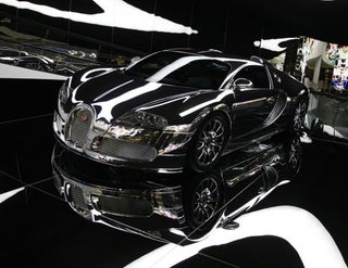 Mirror-Finished Bugatti Veyron Blindingly Ushers in New Autostadt