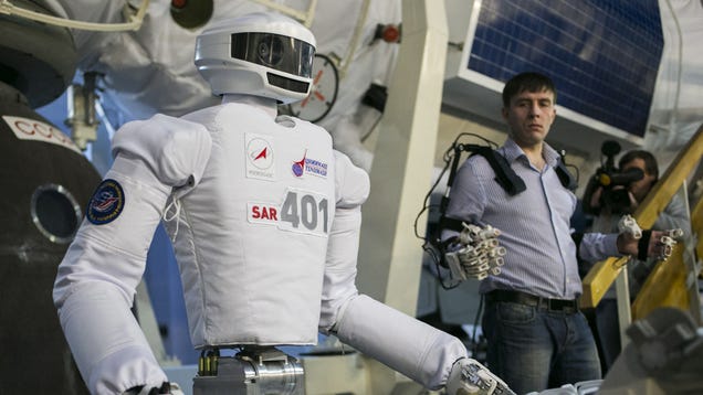 El robot astronauta ruso se prepara para su primera misión espacial
