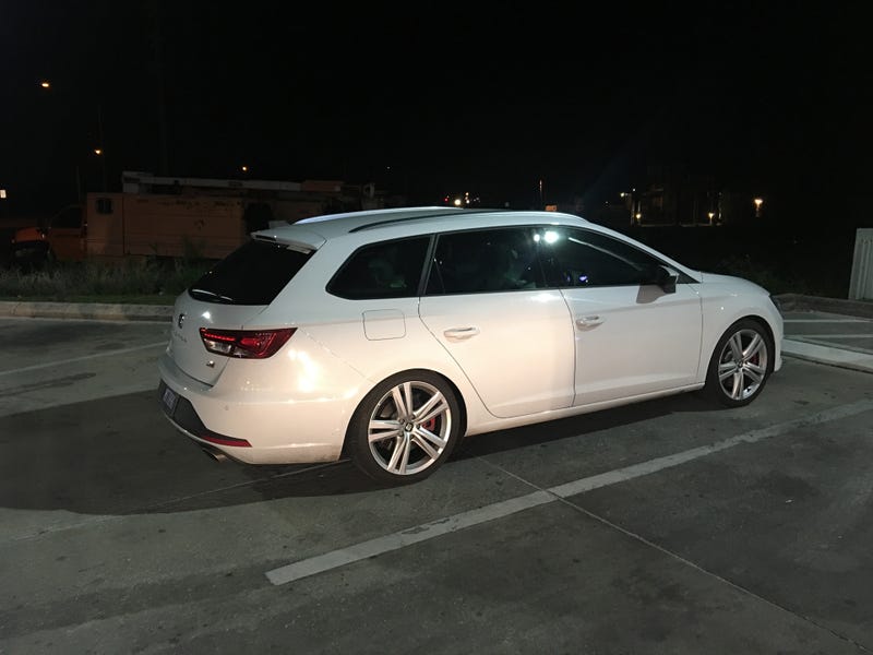 One Of VW's Fast Spanish Wagons Is Running Wild While Packed Full Of Dummies In Florida
