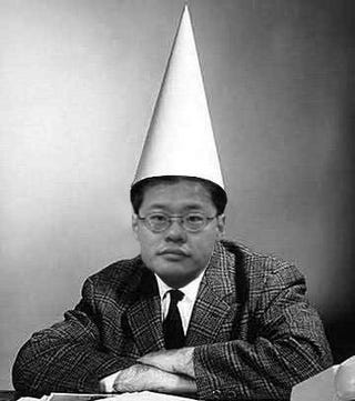 Jerry Yang's no-layoffs-yet layoff memo