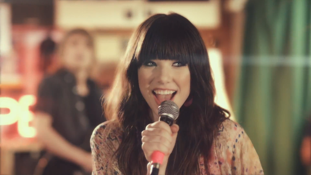 I Bet You Can't Remember All The Lyrics to "Call Me Maybe"