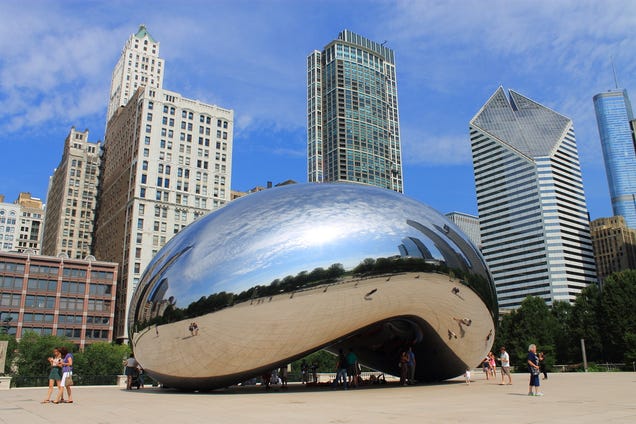 This City In China Built Its Own Chicago Bean In a Desolate Parking Lot
