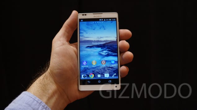 Sony Xperia Z and ZL Hands On: Two Phones Worth Getting Excited About