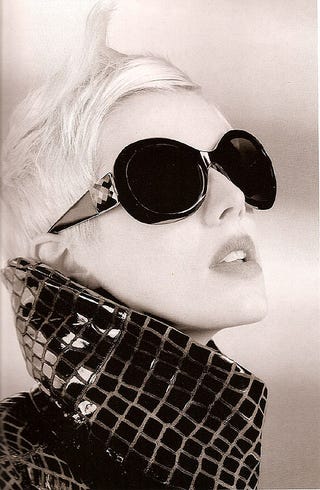 Model Agyness Deyn Works Her "Magic" For Neiman Marcus