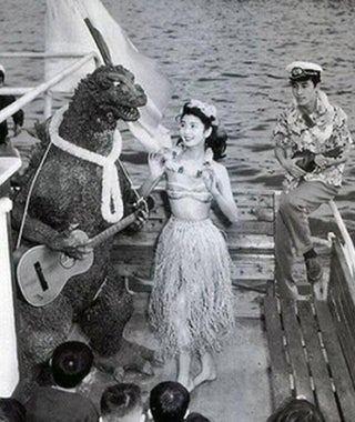 Behind-the-scenes Godzilla photos were charming, absolutely ridiculous