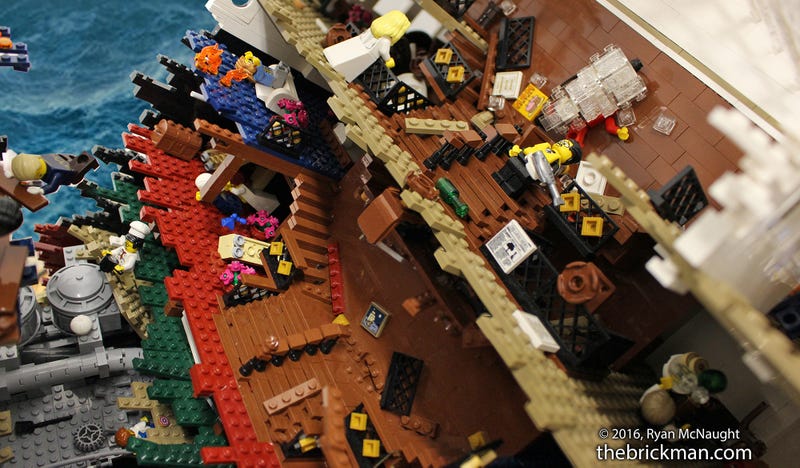 120 000 Piece Lego Model Of The Titanic Breaking In Half Is