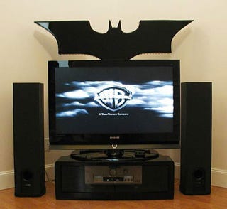 Batman Doesn't Need These PC Case Mods for his Batcave Supercomputer. They're For the Rest of Us.