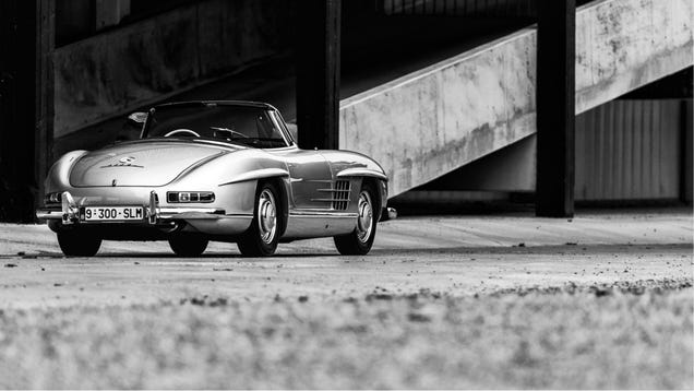 Your Ridiculously Awesome Mercedes 300SL Roadster Wallpaper Is Here