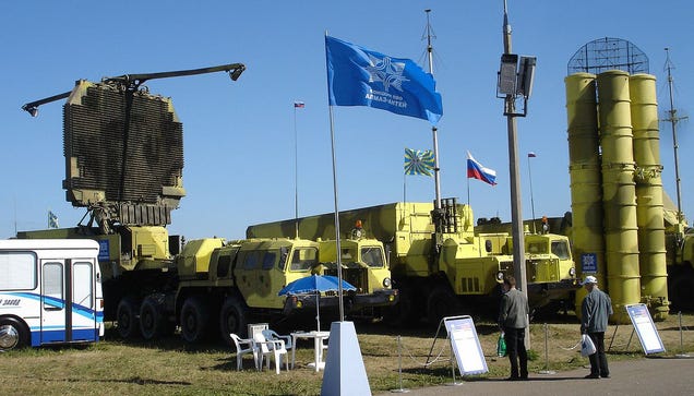 Russia Is Trying To Sell Surface To Air Missile Systems To Iran, Again
