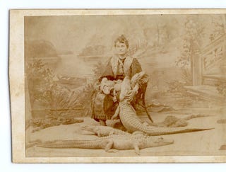 Glamour shots of carnival "freaks" of the 1800s were oddly touching