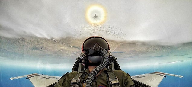 Photographer captures awesome halo projected behind his jet fighter