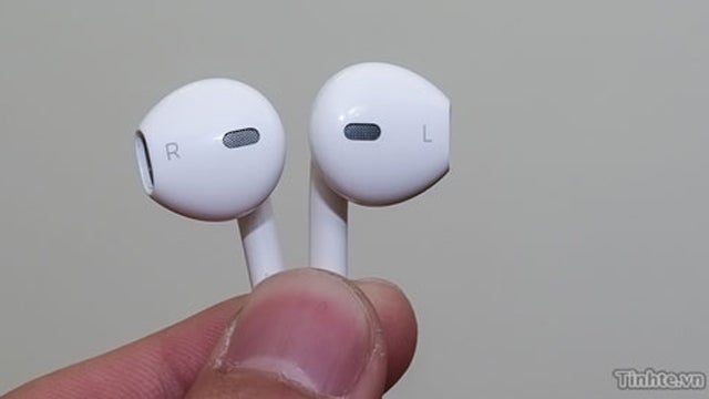Ear buds intercested - Will Apple Intro New (Less Terrible) Headphones With Its New iPhone?