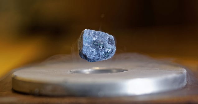 Hallan un nuevo estado de la materia superconductor a alta temperatura