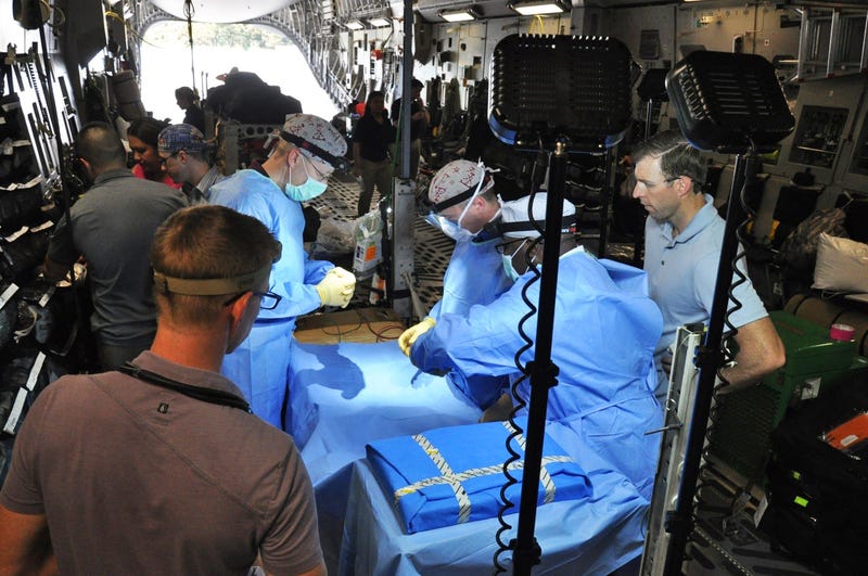 This Flying Operating Room Aboard A C-17 Was Sent To Cuba During President Obama's Visit