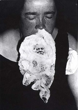 The Goofiest Old Timey Spirit Portraits Ever Photographed