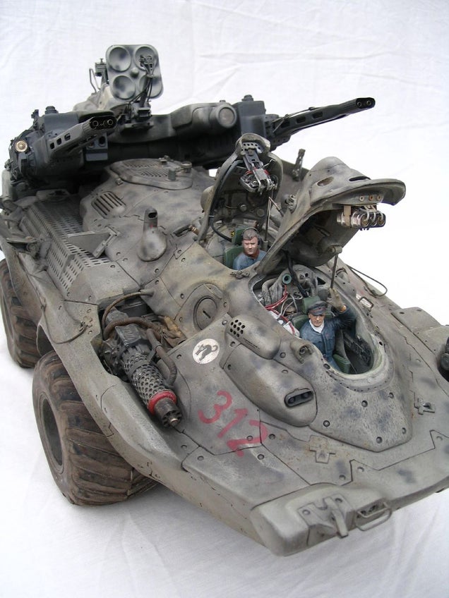 The Awesome Japanese Models Behind 2012's Coolest Shooter