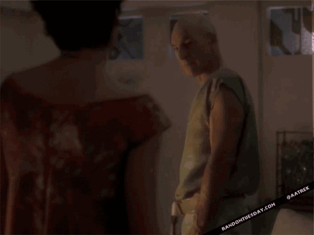 Gorgeous Star Trek: TNG gifs show off the series sexy new Blu-Ray upgrades