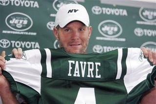 Favre-Packers Divorce Is Getting Downright Messy
