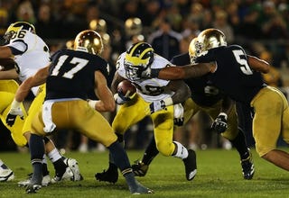 Manti Te'o's Father Wants You To Unsubscribe From The Honolulu Star-Advertiser Because It Printed A Picture Of His Son Missing A Tackle