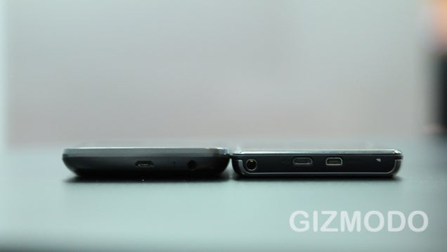 Motorola Droid 4 and RAZR MAXX Hands On: Two Giant Leaps for Droidkind