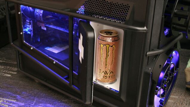 Check Out This Battlefield Case Mod. It Has a Freakin' Chain Gun.