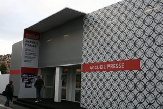 Top Ten Reasons The Paris Auto Show Press Room Sucks