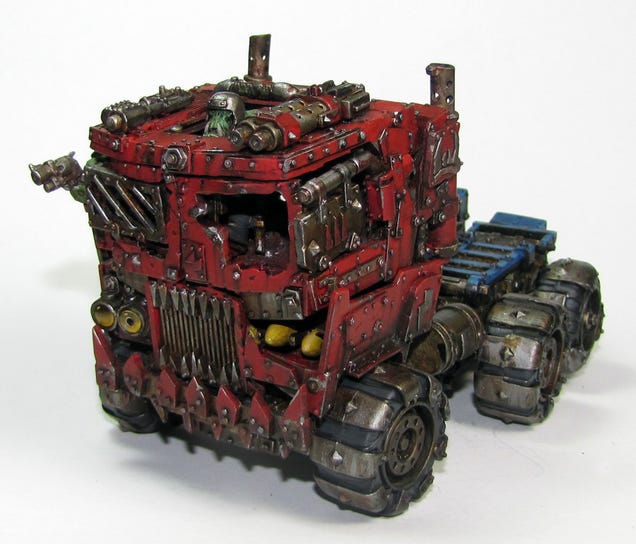 When Optimus Prime Meets Warhammer, My Jaw Drops
