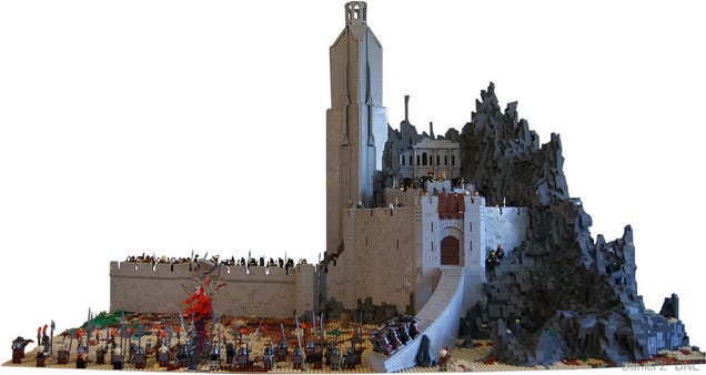 At Dawn, Look to the East for This Incredible Lord of the Rings LEGO Diorama